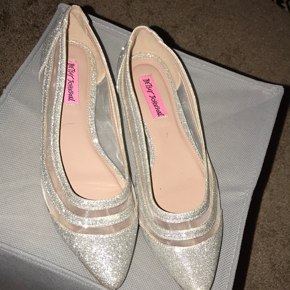 Glitter Betsy Johnson flats